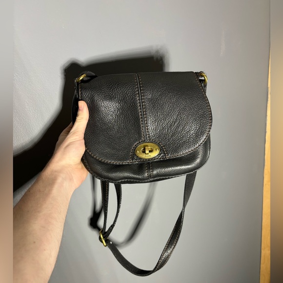 Fossil Handbags - Fossil Leather Carson Black Leather Crossbody Saddle Bag